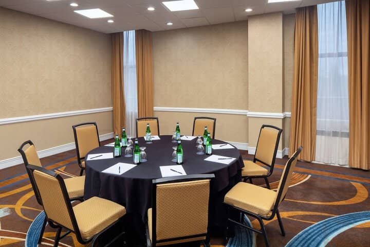 Meeting facility
